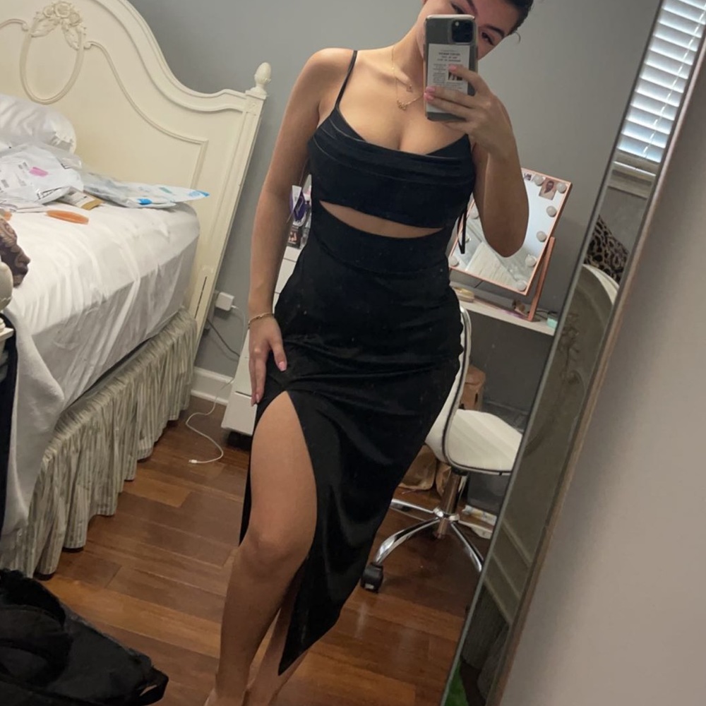 NWT midi cut out dress w/ slit